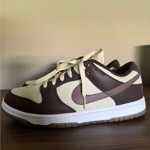 Women’s Nike Dunks